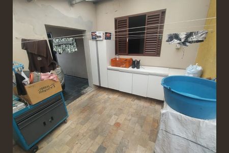 Casa à venda com 220m², 4 quartos e 2 vagasFoto 12