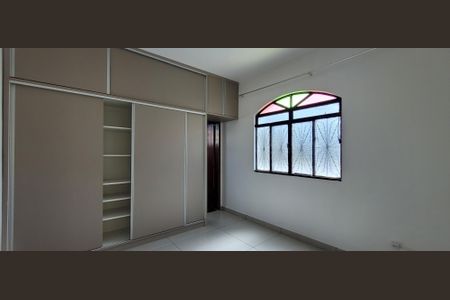 Casa para alugar com 244m², 3 quartos e 2 vagassuite 