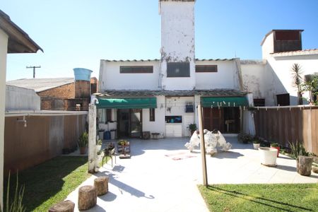 Casa à venda com 270m², 3 quartos e 4 vagasQuintal