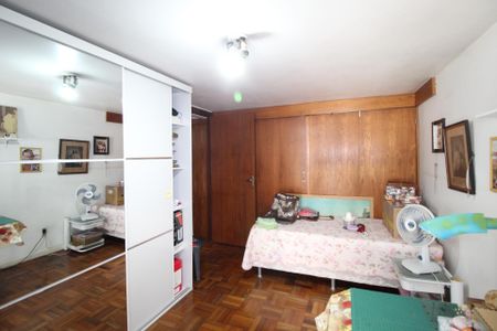 Casa à venda com 270m², 3 quartos e 4 vagasEscritório