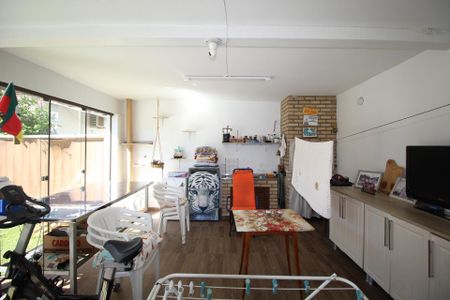 Casa à venda com 270m², 3 quartos e 4 vagasVaranda