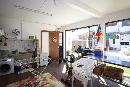 Casa à venda com 270m², 3 quartos e 4 vagasVaranda