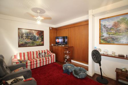 Casa à venda com 270m², 3 quartos e 4 vagasSala