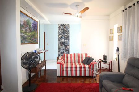 Casa à venda com 270m², 3 quartos e 4 vagasSala