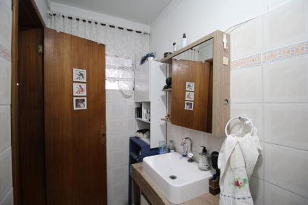 Casa à venda com 270m², 3 quartos e 4 vagasBanheiro 2