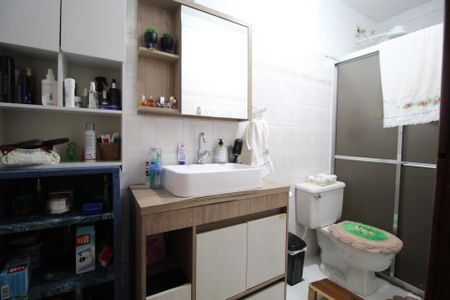 Casa à venda com 270m², 3 quartos e 4 vagasBanheiro 2