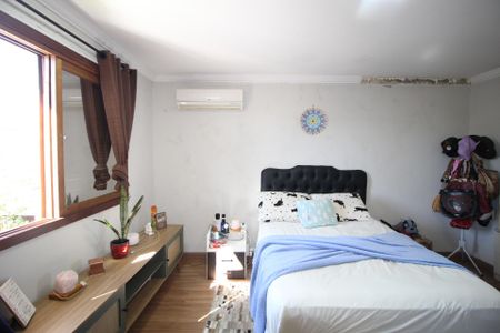 Casa à venda com 270m², 3 quartos e 4 vagasStudio