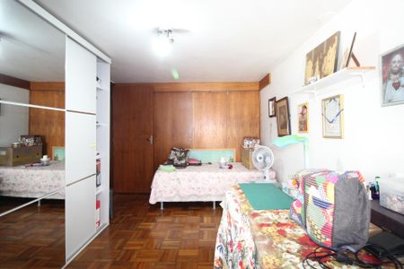 Casa à venda com 270m², 3 quartos e 4 vagasEscritório