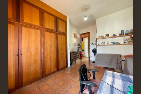 Casa para alugar com 201m², 6 quartos e 3 vagas