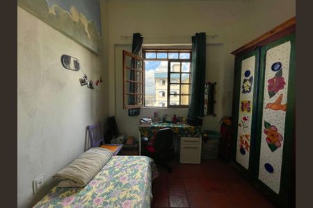 Casa para alugar com 201m², 6 quartos e 3 vagas