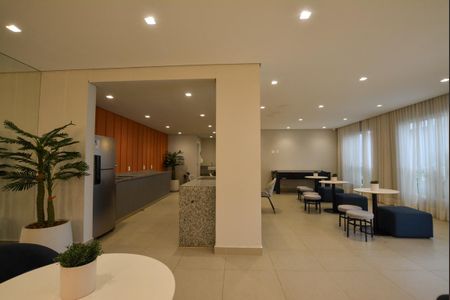 Apartamento para alugar com 38m², 2 quartos e sem vaga Apartamento para alugar com 38m², 2 quartos e sem vagaÁrea comum - Salão de festas