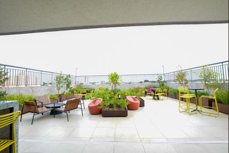 Apartamento para alugar com 38m², 2 quartos e sem vaga Apartamento para alugar com 38m², 2 quartos e sem vagaLoof Top
