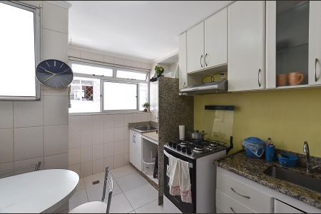 Apartamento à venda com 165m², 2 quartos e 2 vagasCozinha