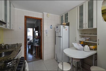 Apartamento à venda com 165m², 2 quartos e 2 vagasCozinha
