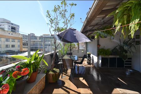 Apartamento à venda com 165m², 2 quartos e 2 vagasÁrea Cobertura