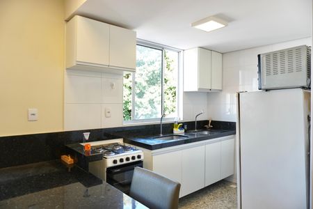 Apartamento para alugar com 55m², 2 quartos e 2 vagasCozinha e Área de Serviço