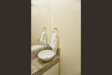 Apartamento para alugar com 55m², 2 quartos e 2 vagasLavabo 