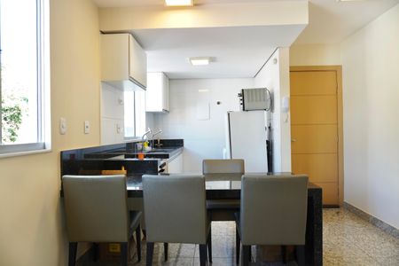 Apartamento para alugar com 55m², 2 quartos e 2 vagasSala 