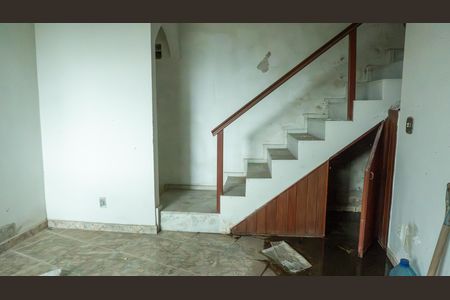 Casa à venda com 100m², 2 quartos e 1 vaga