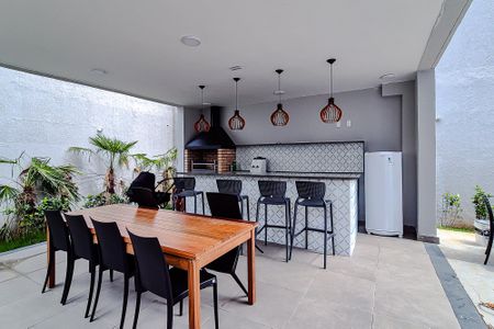 Apartamento para alugar com 37m², 2 quartos e 1 vagaÁrea comum - Churrasqueira