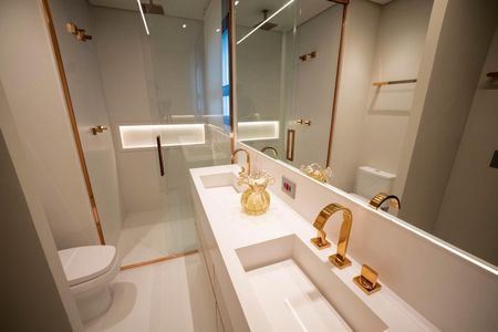 Apartamento à venda com 246m², 3 quartos e 3 vagasBanheiro da suíte