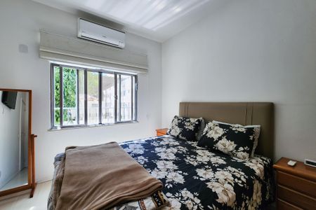 Apartamento à venda com 95m², 2 quartos e 1 vagaQuarto 2