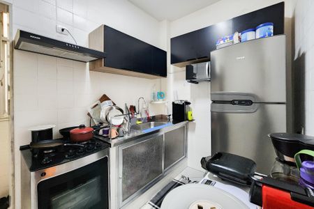 Apartamento à venda com 95m², 2 quartos e 1 vagaCozinha 