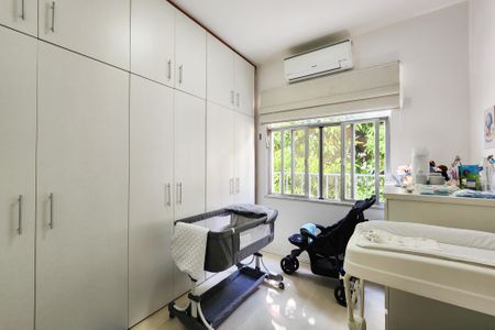 Apartamento à venda com 95m², 2 quartos e 1 vagaQuarto 1