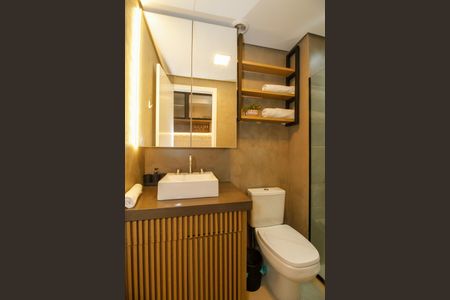 Banheiro de kitnet/studio para alugar com 1 quarto, 27m² em Pinheiros, São Paulo