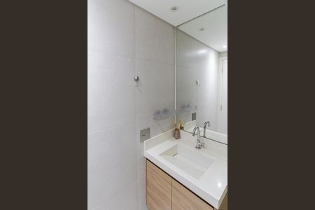 Apartamento à venda com 70m², 2 quartos e 2 vagasBanheiro da Suíte