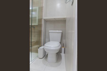 Apartamento à venda com 70m², 2 quartos e 2 vagasBanheiro da Suíte
