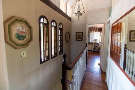 Casa para alugar com 300m², 5 quartos e 4 vagasHall