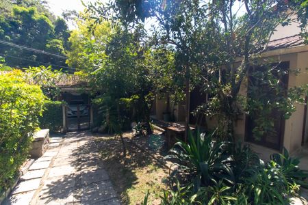 Casa para alugar com 300m², 5 quartos e 4 vagasÁrea externa