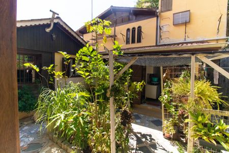 Casa para alugar com 300m², 5 quartos e 4 vagasÁrea externa