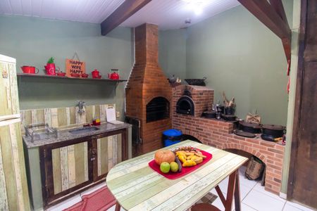 Casa para alugar com 300m², 5 quartos e 4 vagasÁrea gourmet