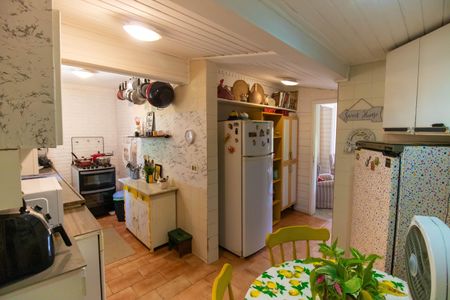 Casa para alugar com 300m², 5 quartos e 4 vagasCozinha