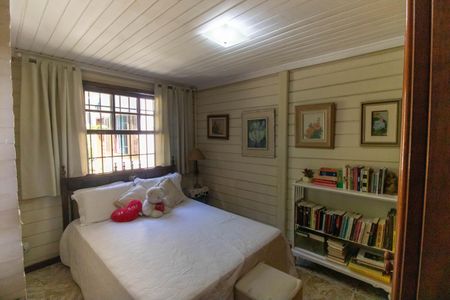 Casa para alugar com 300m², 5 quartos e 4 vagasSuíte 