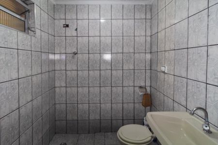 Banheiro de casa para alugar com 1 quarto, 88m² em Jardim da Conquista, São Paulo