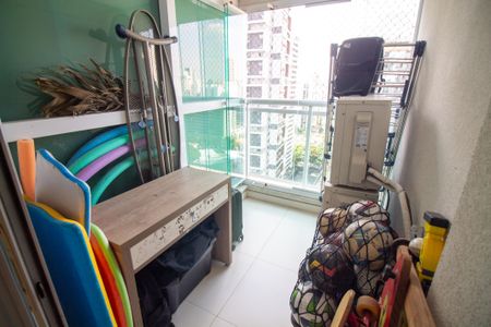 Apartamento à venda com 185m², 3 quartos e 3 vagasVaranda Suíte 2