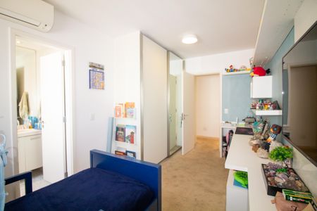 Apartamento à venda com 185m², 3 quartos e 3 vagasSuíte 1