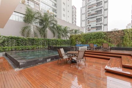 Apartamento à venda com 185m², 3 quartos e 3 vagasÁrea comum - Piscina