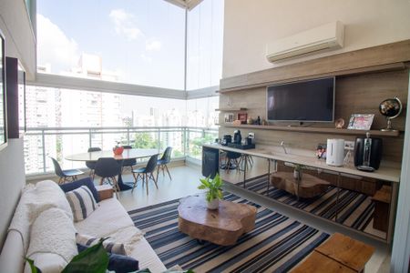 Apartamento à venda com 185m², 3 quartos e 3 vagasVaranda