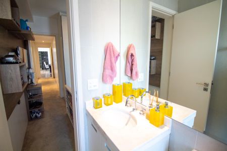 Apartamento à venda com 185m², 3 quartos e 3 vagasBanheiro da Suíte 2