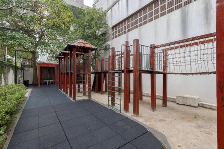 Apartamento à venda com 185m², 3 quartos e 3 vagasÁrea comum - Playground