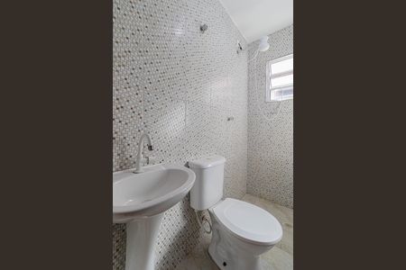 Casa para alugar com 60m², 1 quarto e 1 vaga Casa para alugar com 60m², 1 quarto e 1 vagaBanheiro