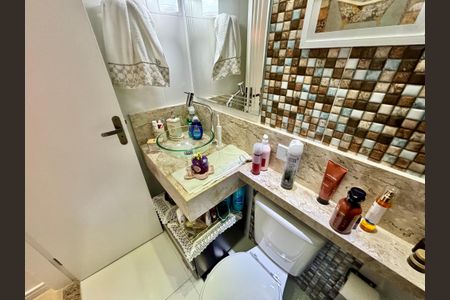 Apartamento à venda com 56m², 2 quartos e 1 vagaBanheiro da Suíte