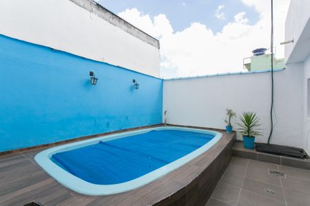 Casa para alugar com 160m², 3 quartos e 1 vagaÁrea Externa - Piscina 