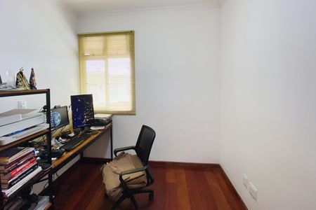 Apartamento à venda com 180m², 3 quartos e 3 vagasQuarto 3