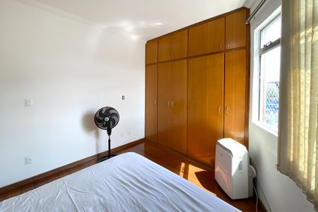 Apartamento à venda com 180m², 3 quartos e 3 vagasSuite 1