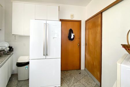 Apartamento à venda com 180m², 3 quartos e 3 vagasCozinha